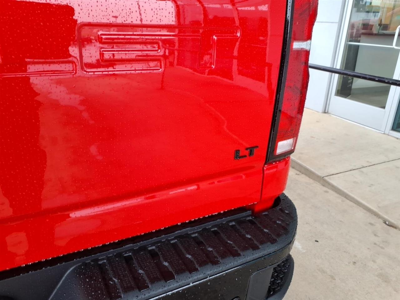 Chevrolet Silverado 2500HD 4WD Crew Cab 159" LT 2026