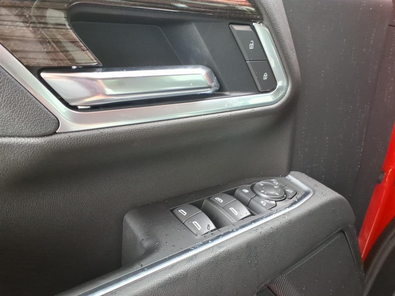 Chevrolet Silverado 2500HD 4WD Crew Cab 159" LT 2026