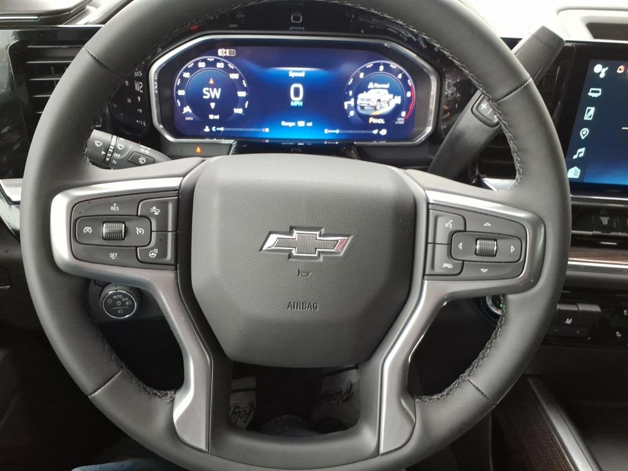 Chevrolet Silverado 2500HD 4WD Crew Cab 159" LT 2026