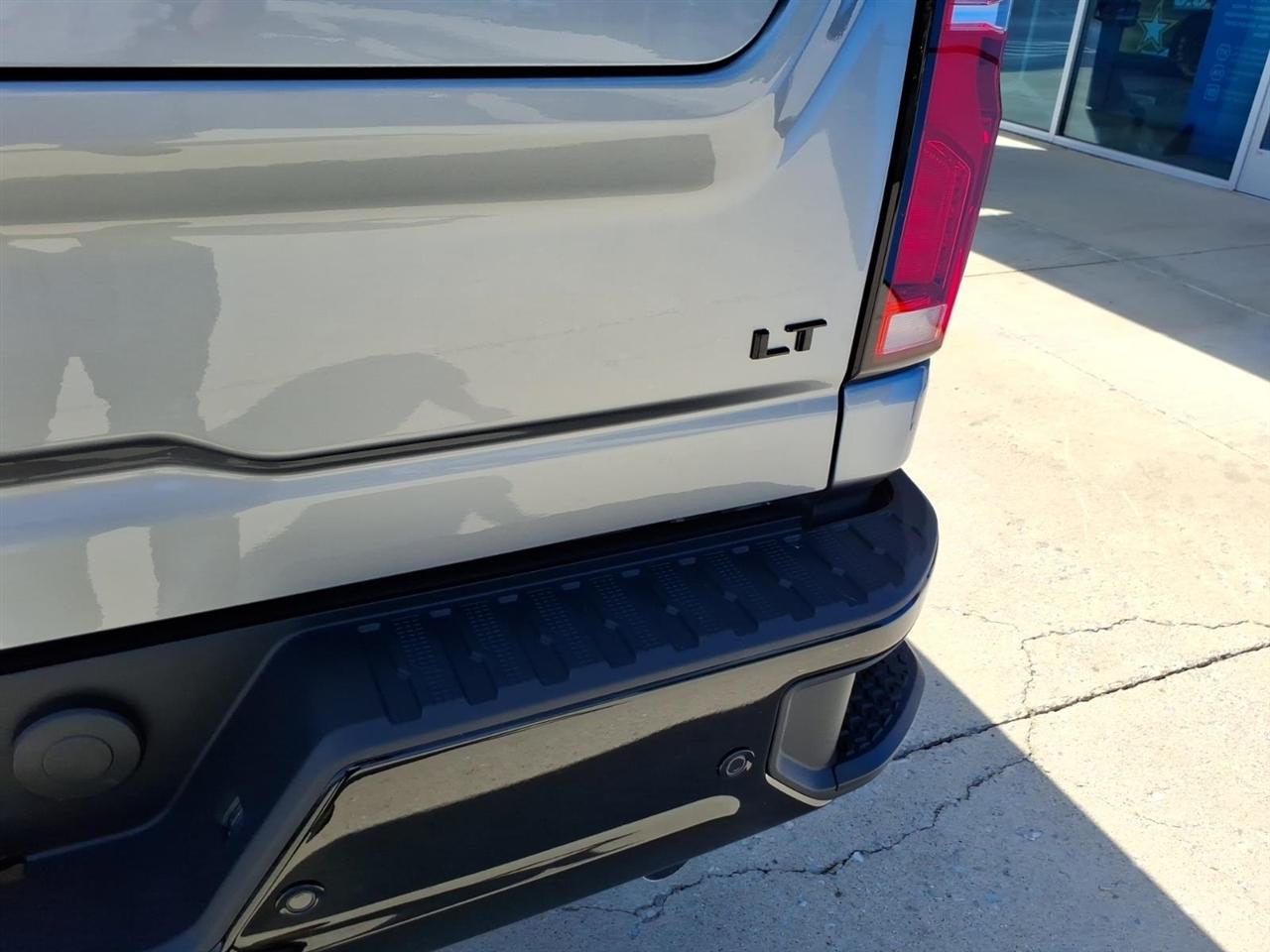 Chevrolet Silverado 2500HD 4WD Crew Cab 159" LT 2026