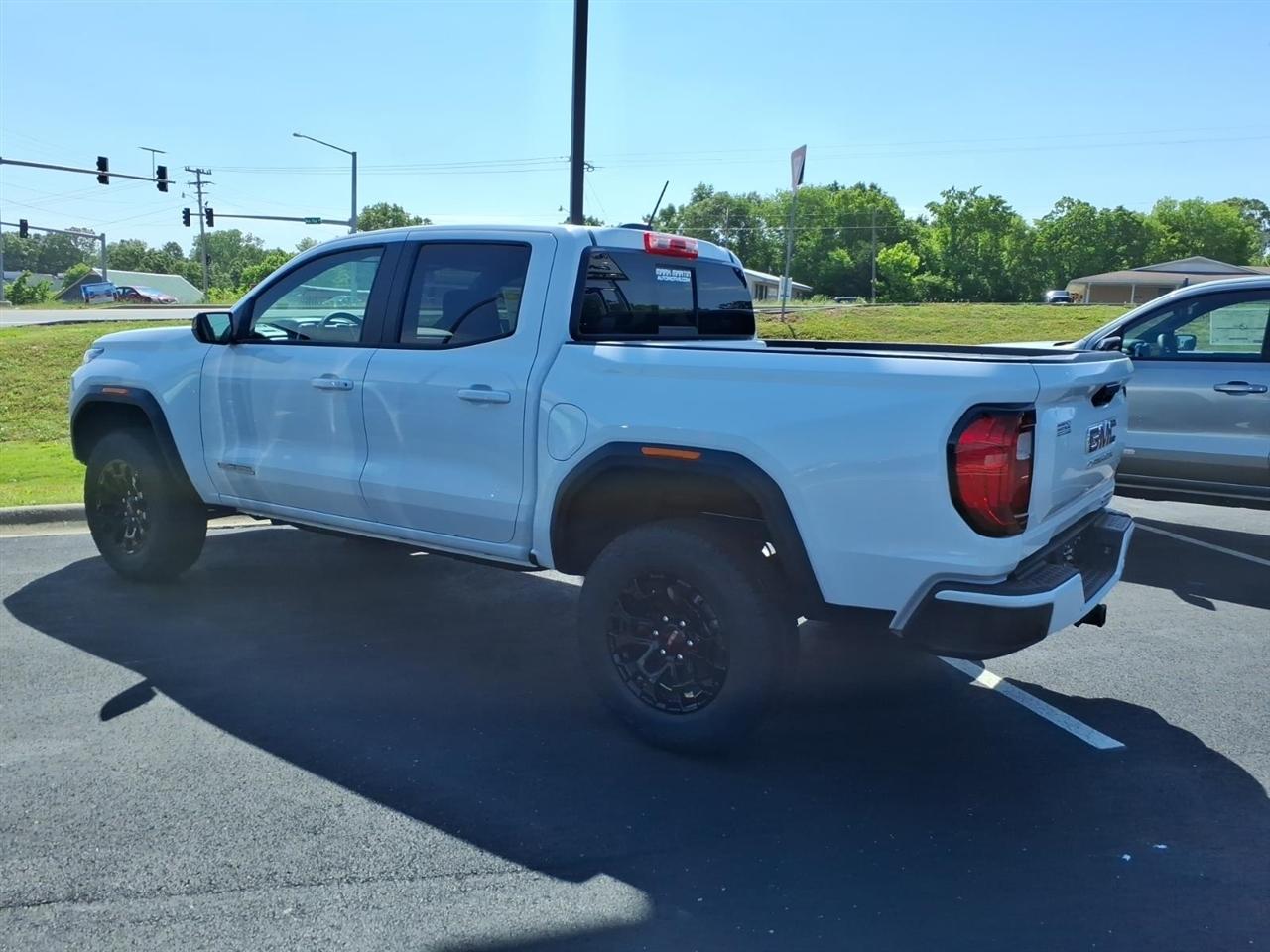 GMC Canyon 2WD Crew Cab Elevation 2026
