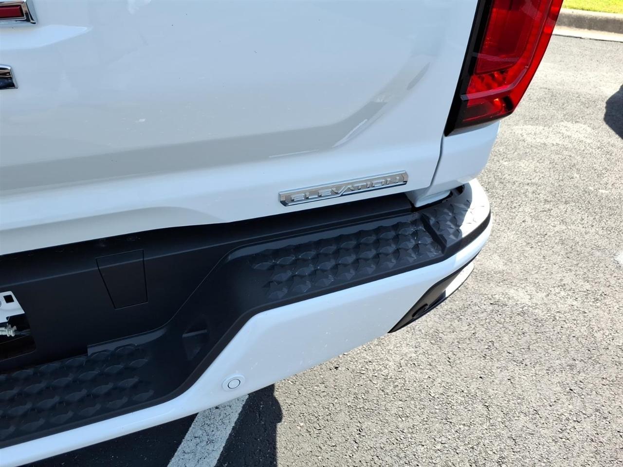 GMC Canyon 2WD Crew Cab Elevation 2026