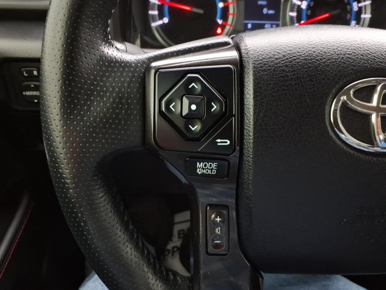 Toyota 4Runner TRD Off Road Premium 4WD (Natl) 2018
