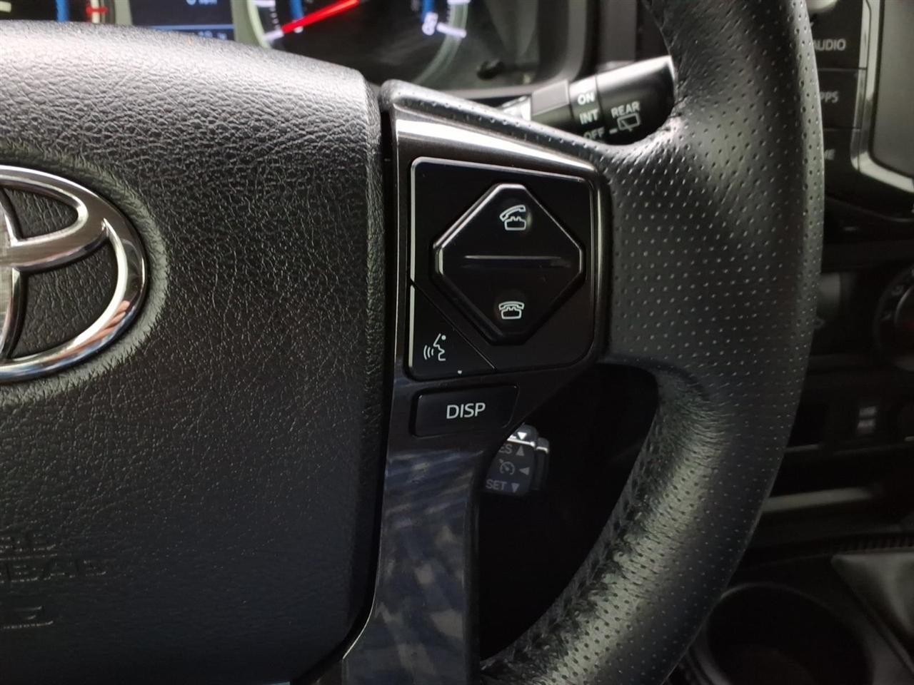 Toyota 4Runner TRD Off Road Premium 4WD (Natl) 2018