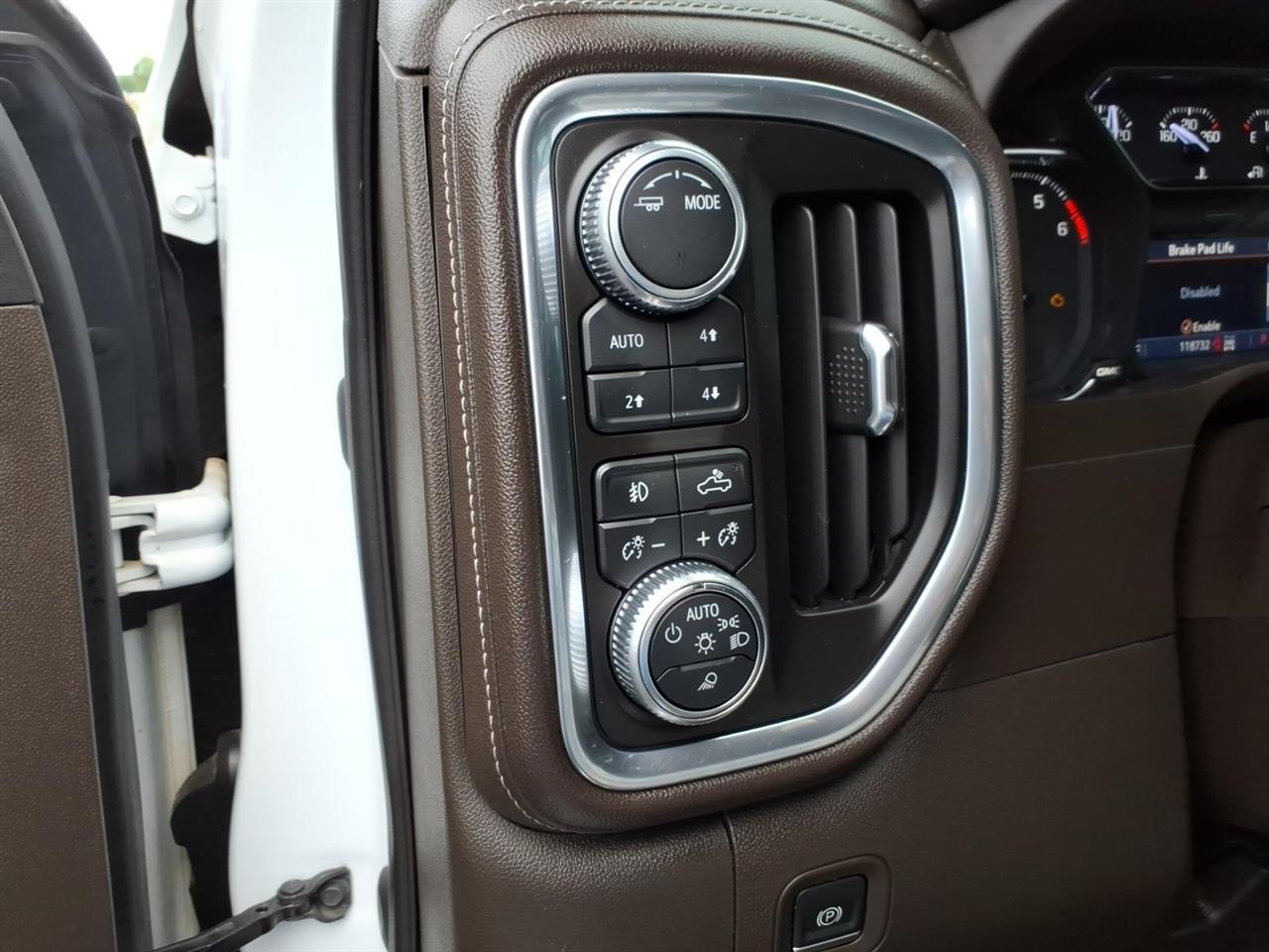 GMC Sierra 1500 4WD Crew Cab 147" SLT 2020