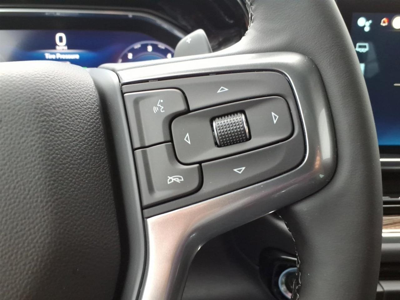 Chevrolet Silverado 1500 4WD Crew Cab 147" LT w/1LT 2026