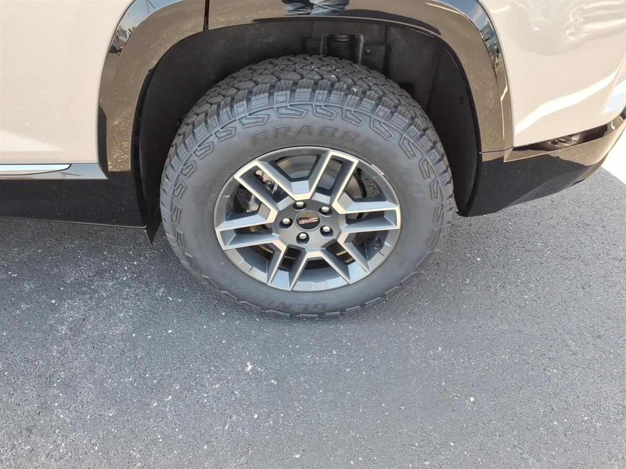 GMC Terrain AWD 4dr AT4 2026