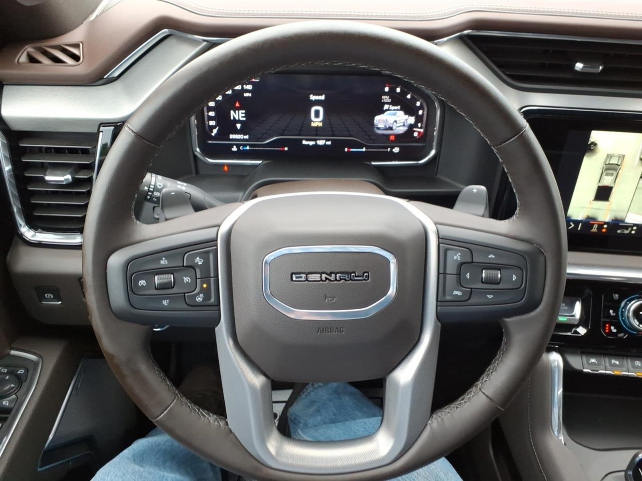 GMC Sierra 1500 4WD Crew Cab 147" Denali 2024