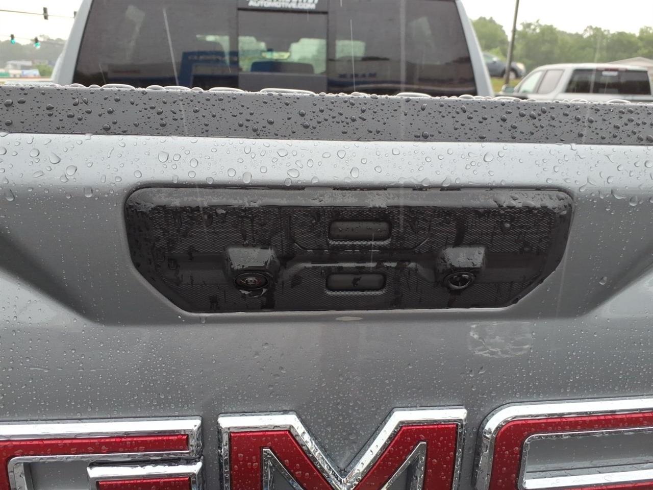 GMC Sierra 1500 4WD Crew Cab 147" Denali 2026