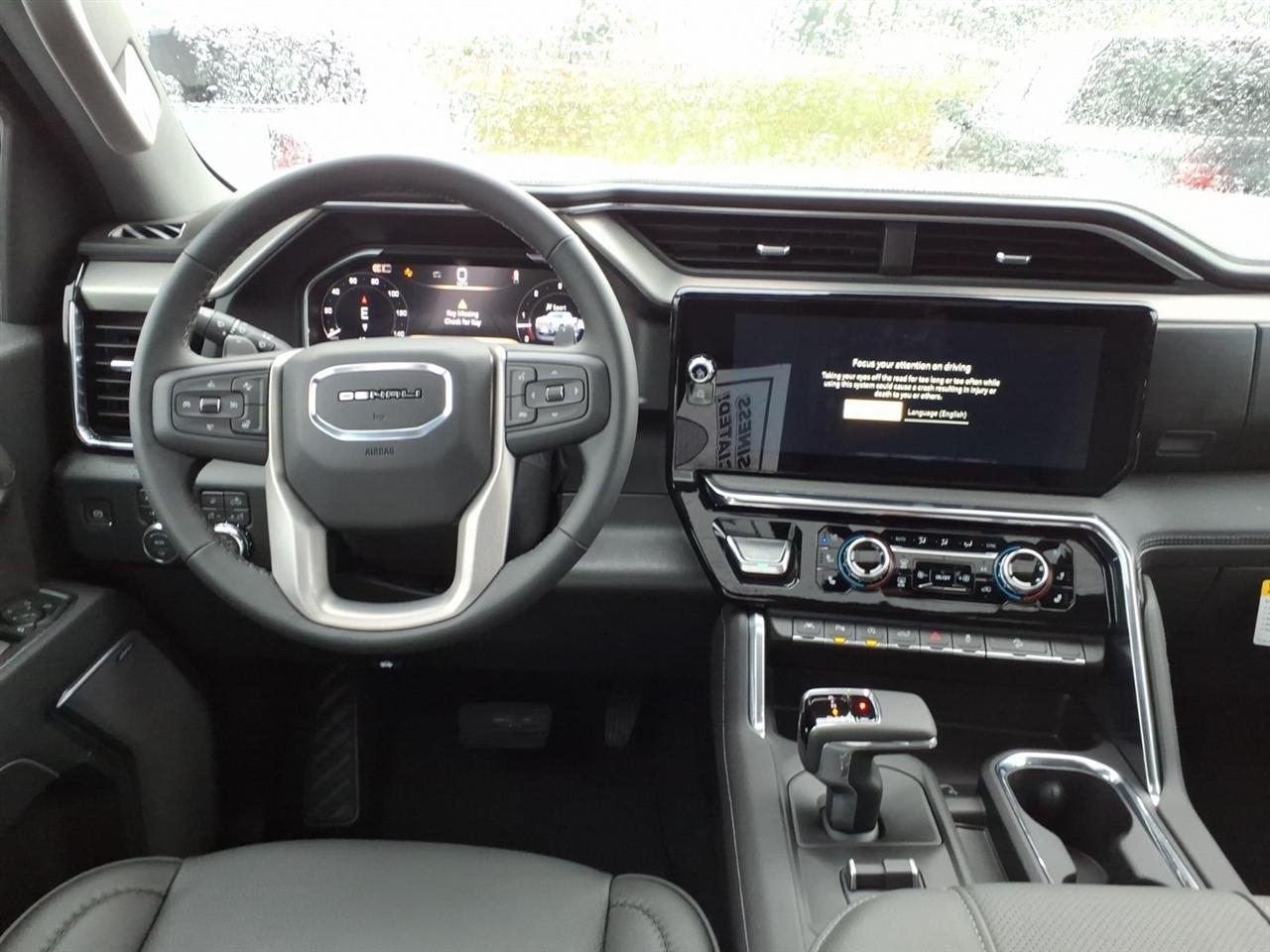 GMC Sierra 1500 4WD Crew Cab 147" Denali 2026