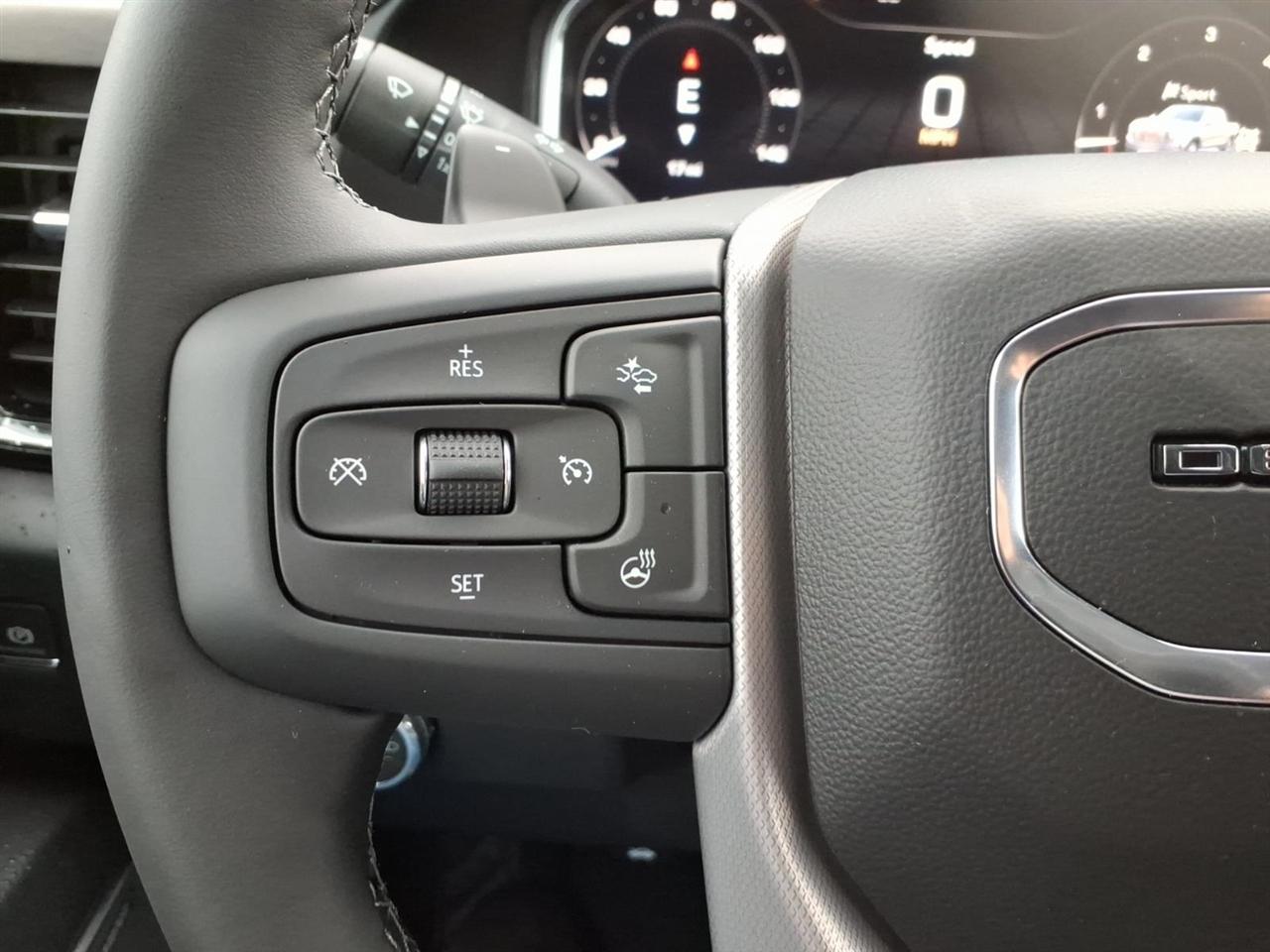 GMC Sierra 1500 4WD Crew Cab 147" Denali 2026