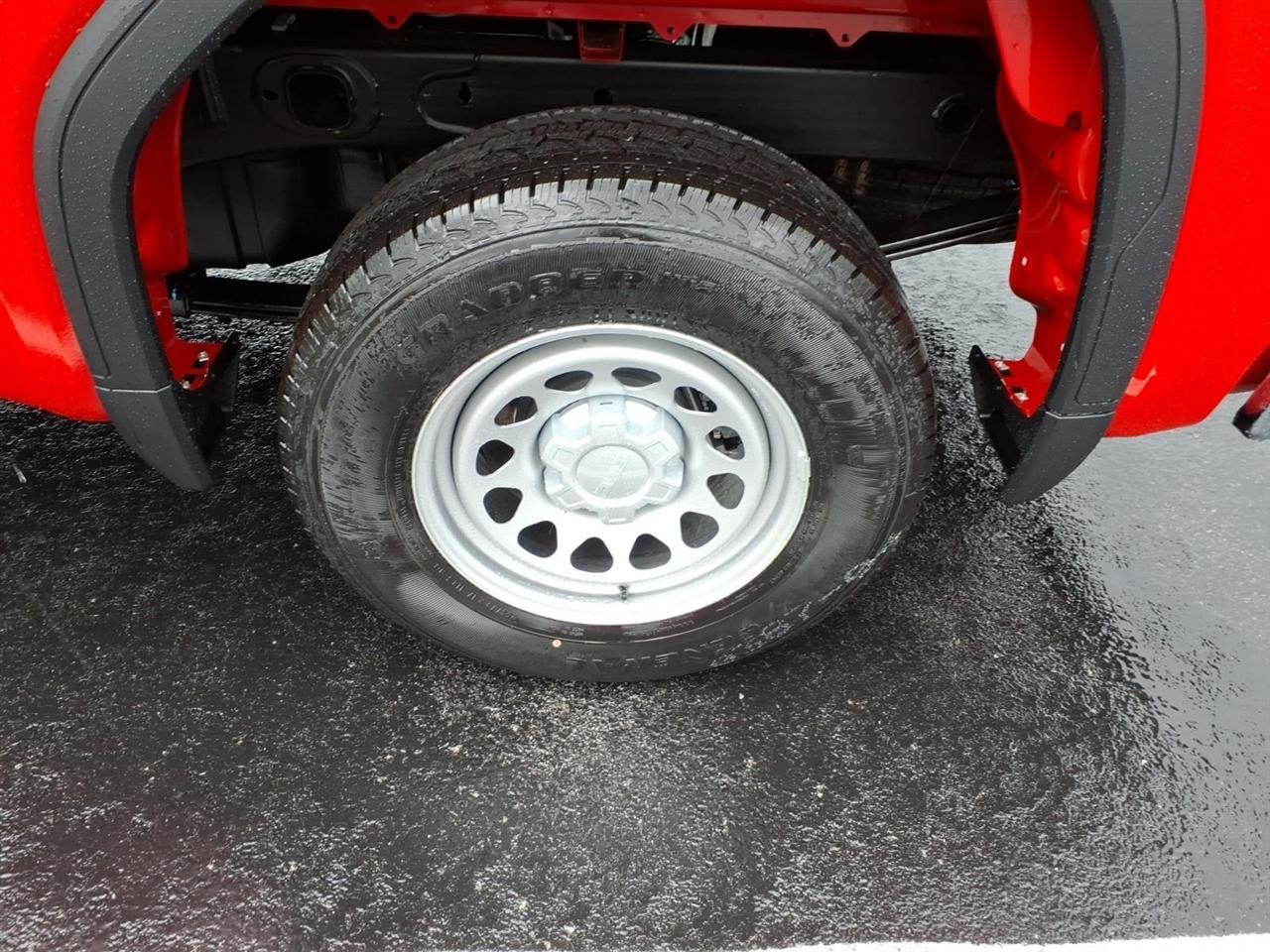 GMC Sierra 1500 4WD Crew Cab 147" Pro 2026