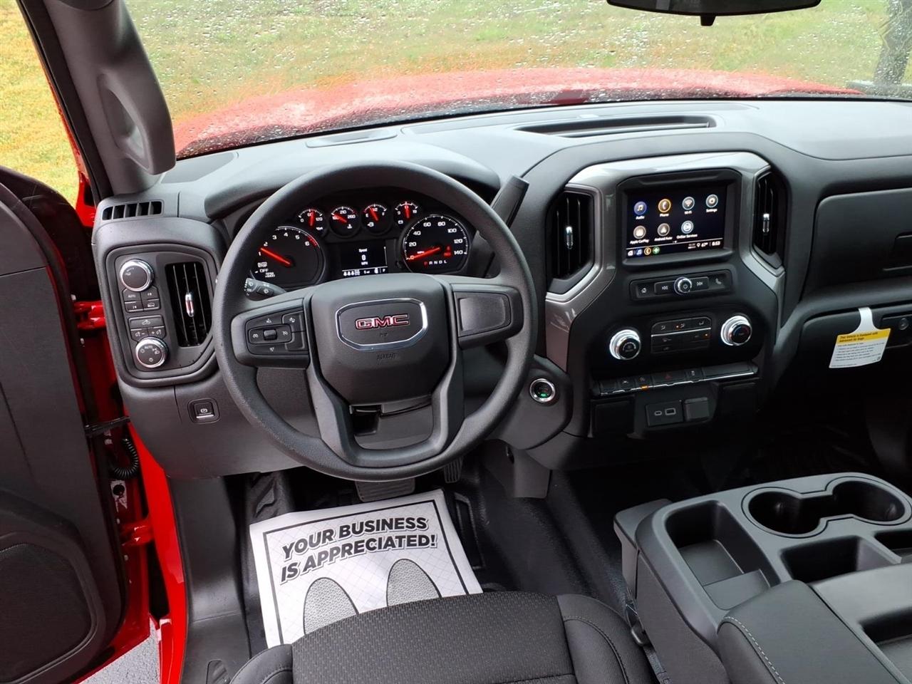 GMC Sierra 1500 4WD Crew Cab 147" Pro 2026