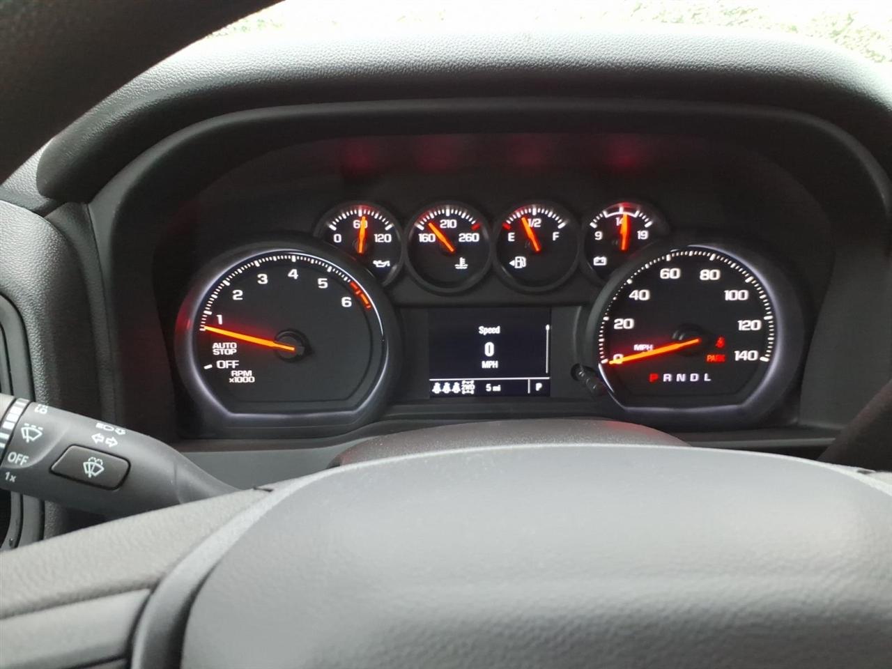 GMC Sierra 1500 4WD Crew Cab 147" Pro 2026