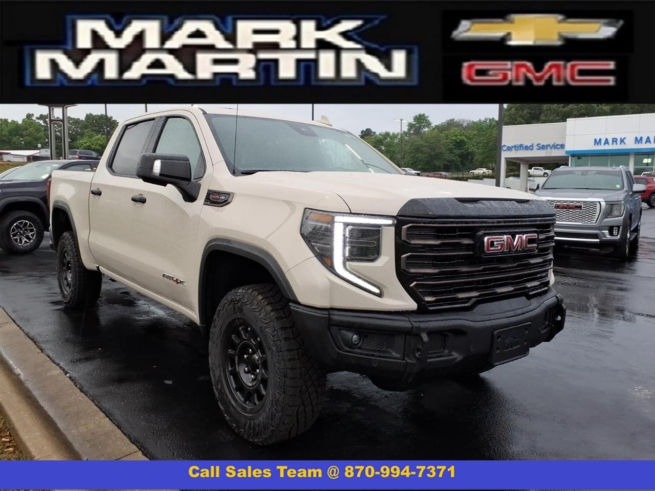 GMC Sierra 1500 4WD Crew Cab 147" AT4X 2026
