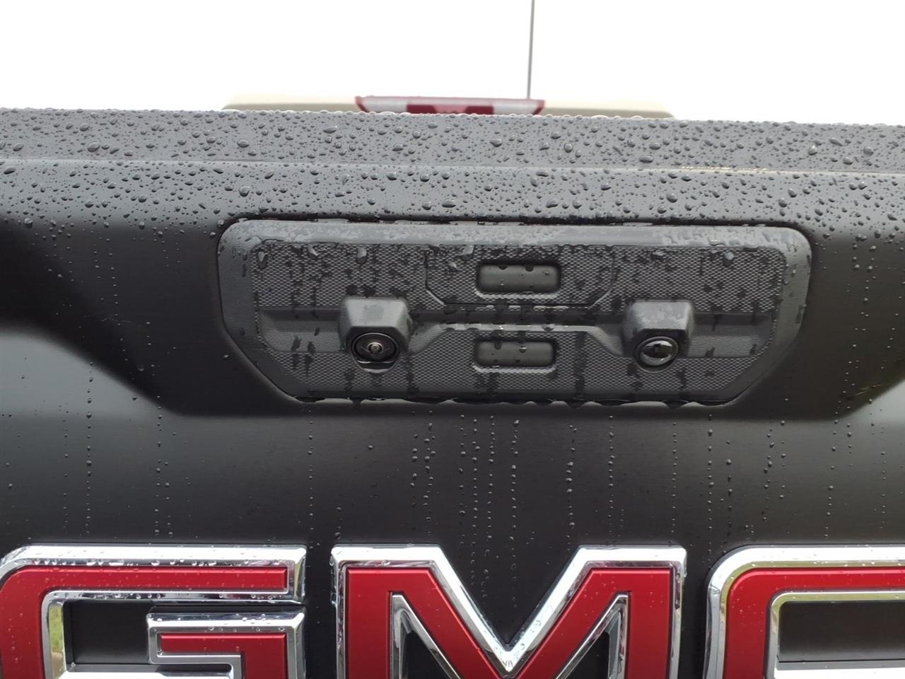 GMC Sierra 1500 4WD Crew Cab 147" AT4X 2026