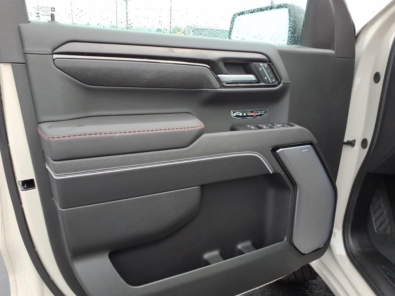 GMC Sierra 1500 4WD Crew Cab 147" AT4X 2026