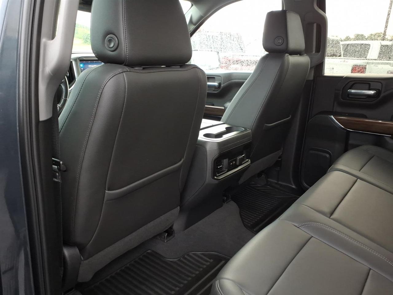 Chevrolet Silverado 1500 4WD Crew Cab 147" RST 2019
