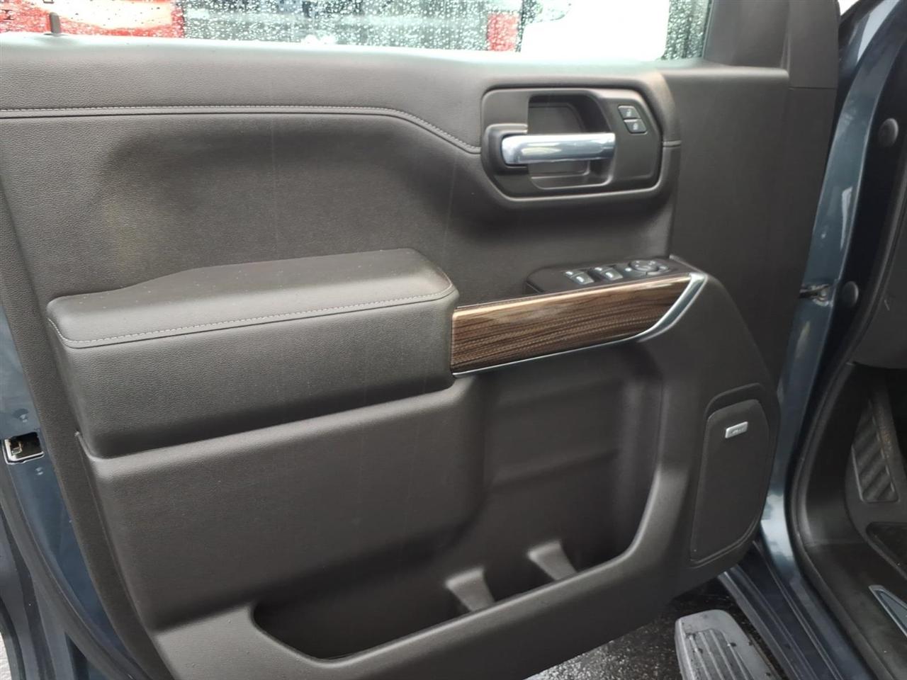 Chevrolet Silverado 1500 4WD Crew Cab 147" RST 2019