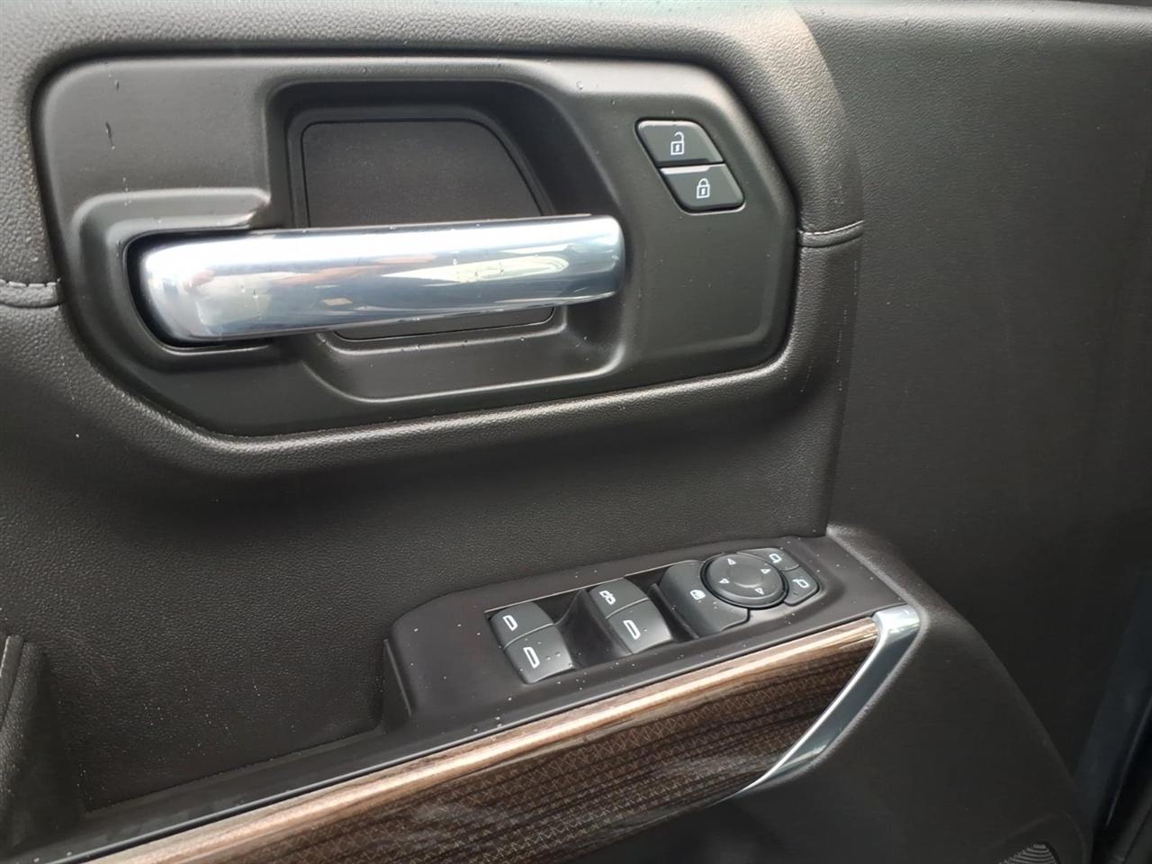 Chevrolet Silverado 1500 4WD Crew Cab 147" RST 2019