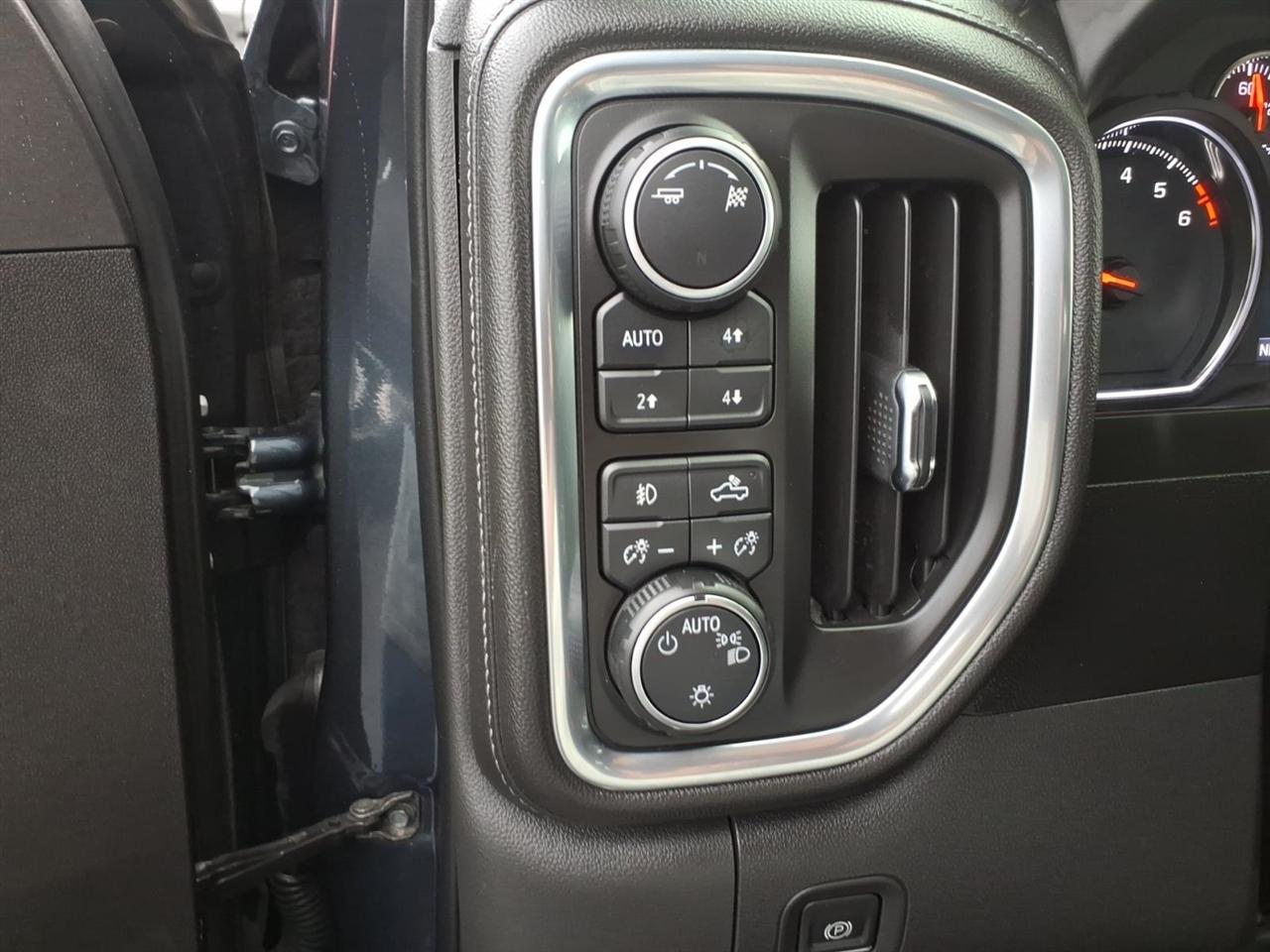 Chevrolet Silverado 1500 4WD Crew Cab 147" RST 2019