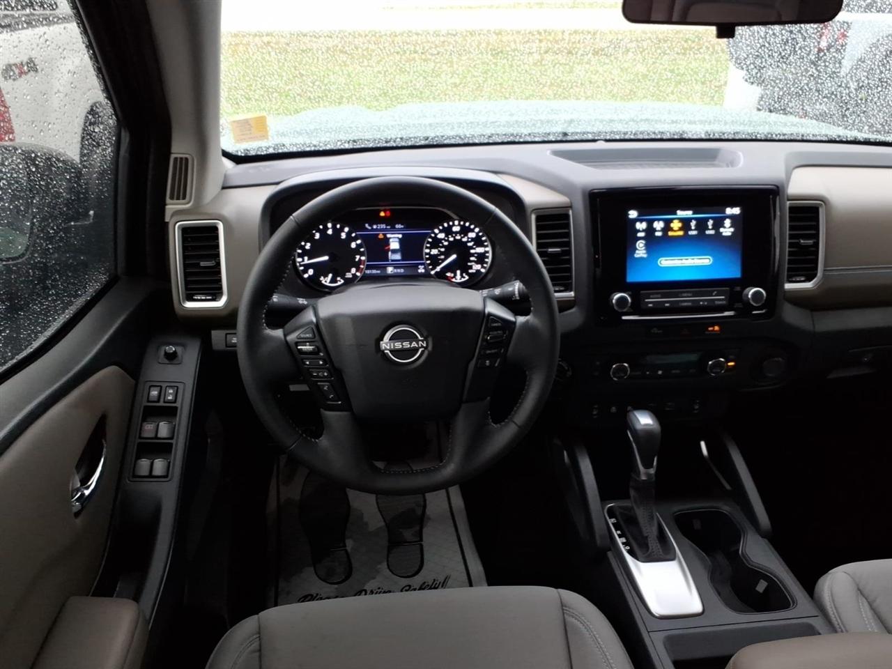 Nissan Frontier Crew Cab 4x4 SV Auto 2023