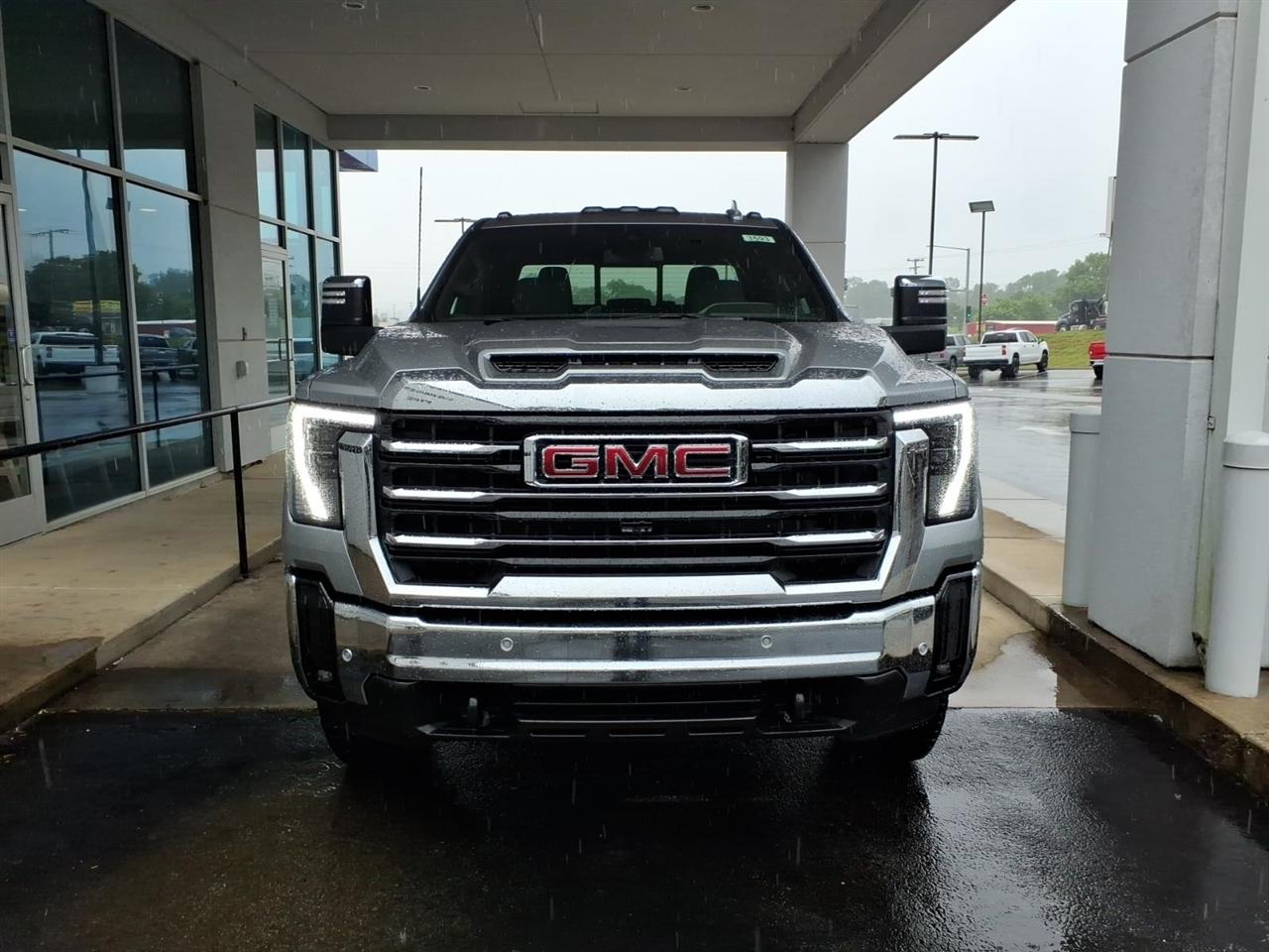 GMC Sierra 2500HD 4WD Crew Cab 159" SLT 2026