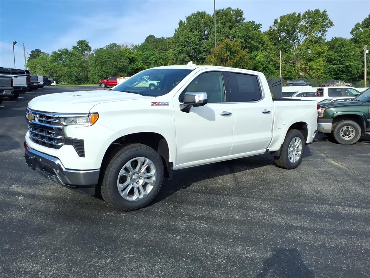 Chevrolet Silverado 1500 4WD Crew Cab 147" LTZ 2026