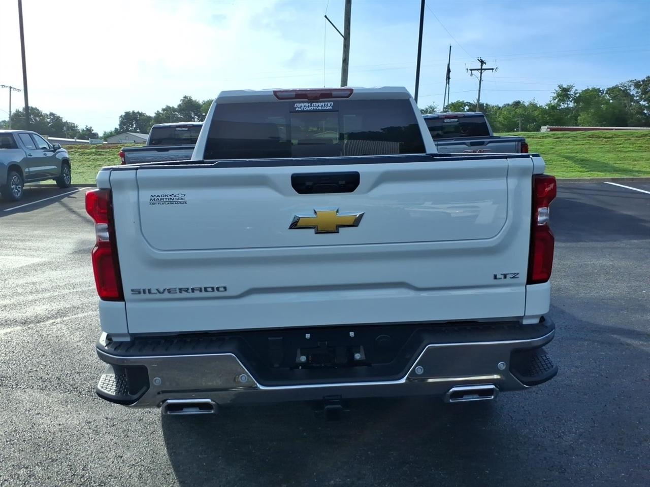 Chevrolet Silverado 1500 4WD Crew Cab 147" LTZ 2026