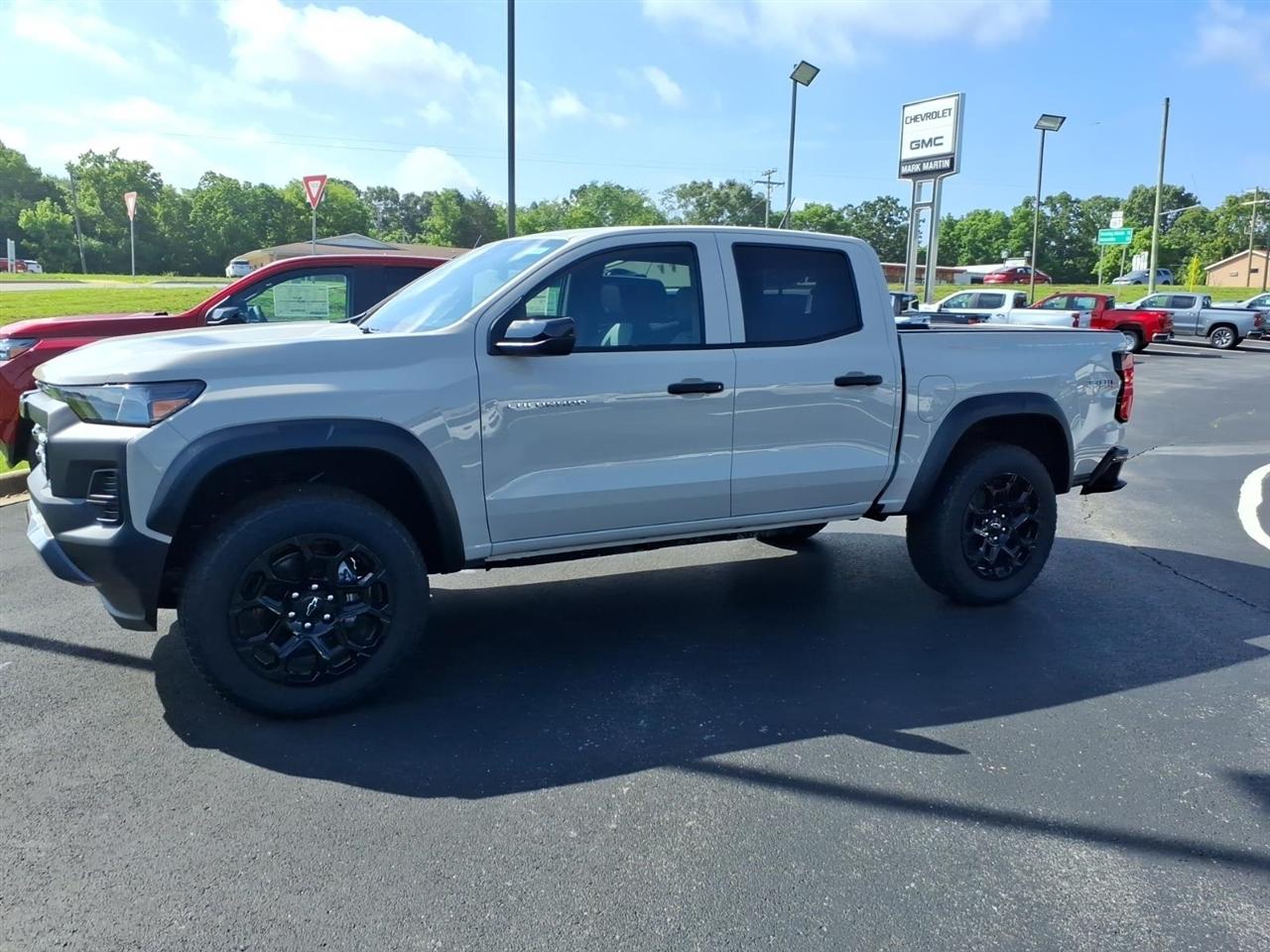 Chevrolet Colorado 4WD Crew Cab Trail Boss 2026