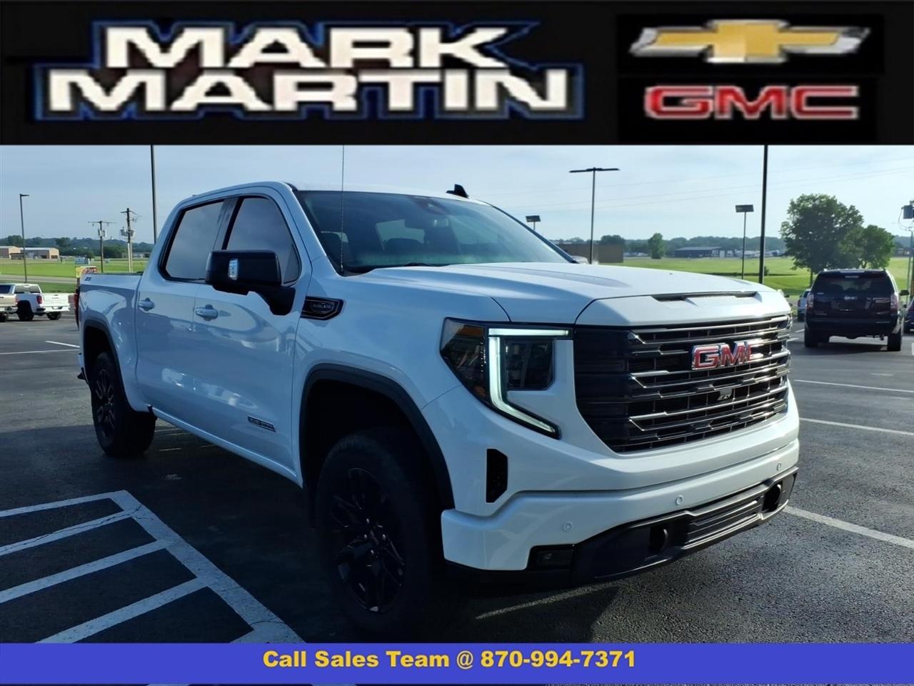 2024 GMC Sierra 1500 4WD Crew Cab 147" Elevation w/3SB