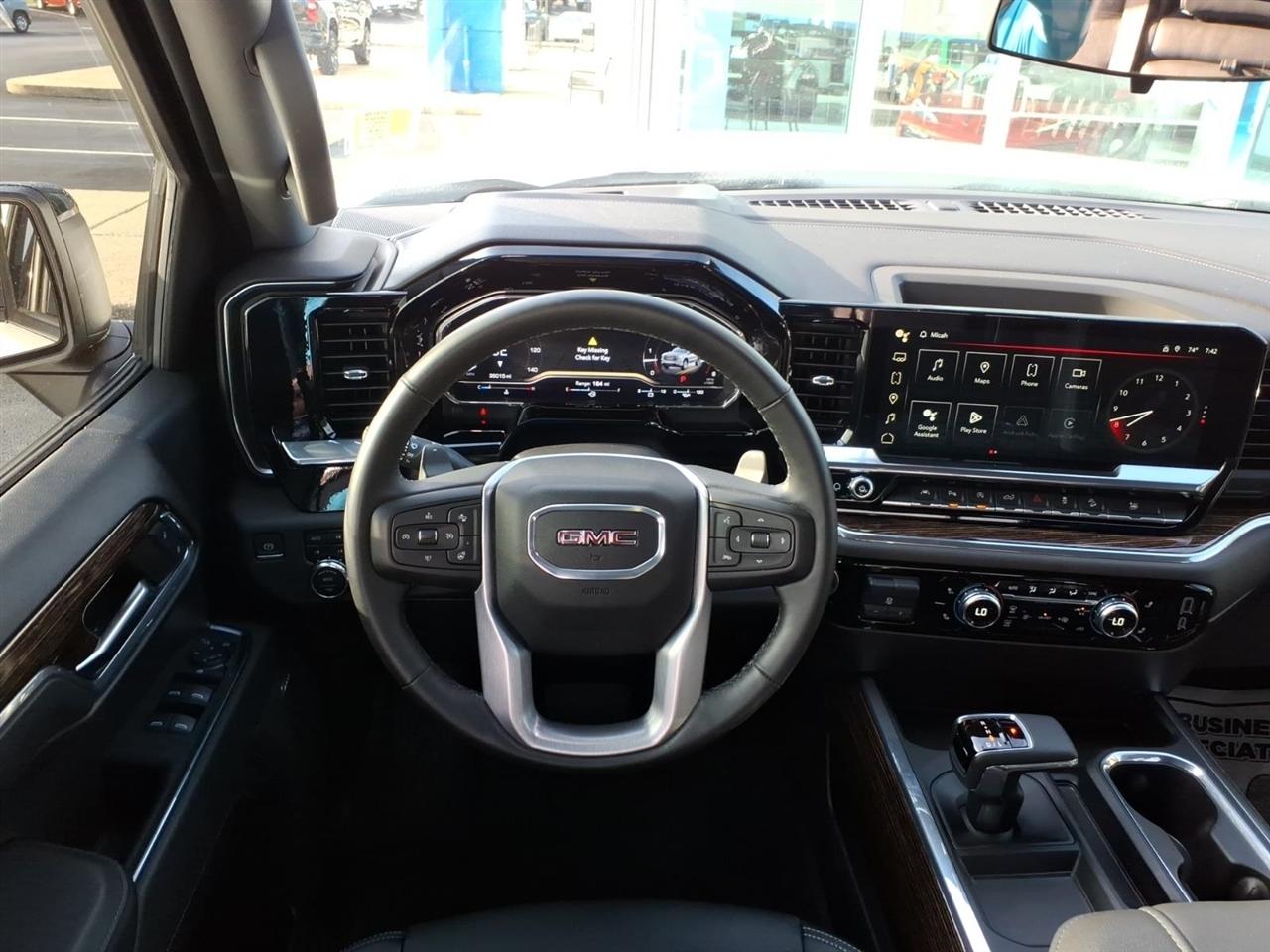 GMC Sierra 1500 4WD Crew Cab 147" Elevation w/3SB 2024