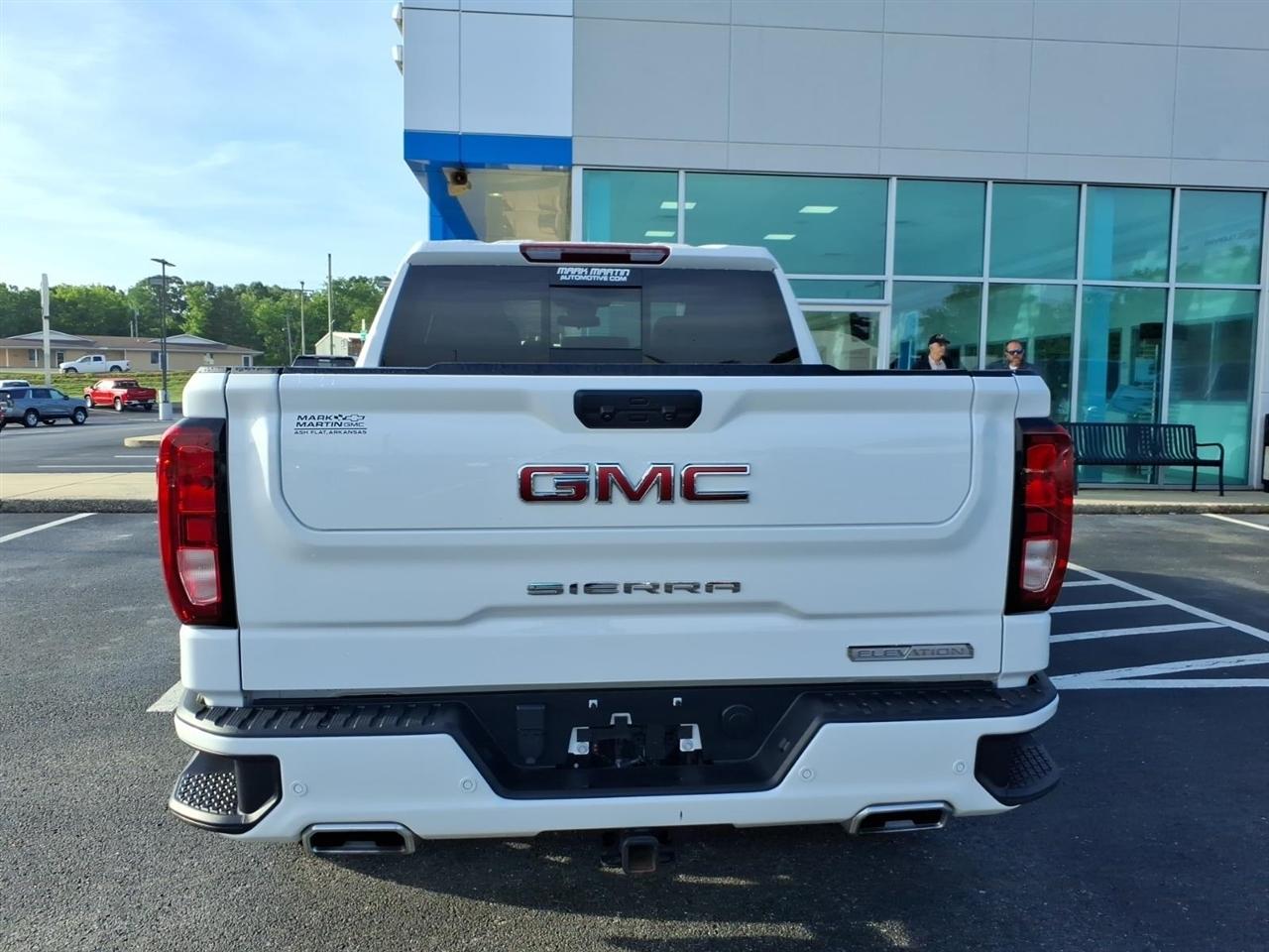 GMC Sierra 1500 4WD Crew Cab 147" Elevation w/3SB 2024