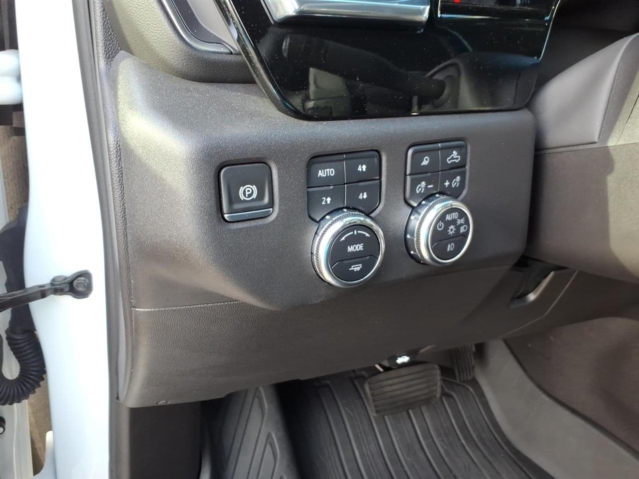 GMC Sierra 1500 4WD Crew Cab 147" Elevation w/3SB 2024