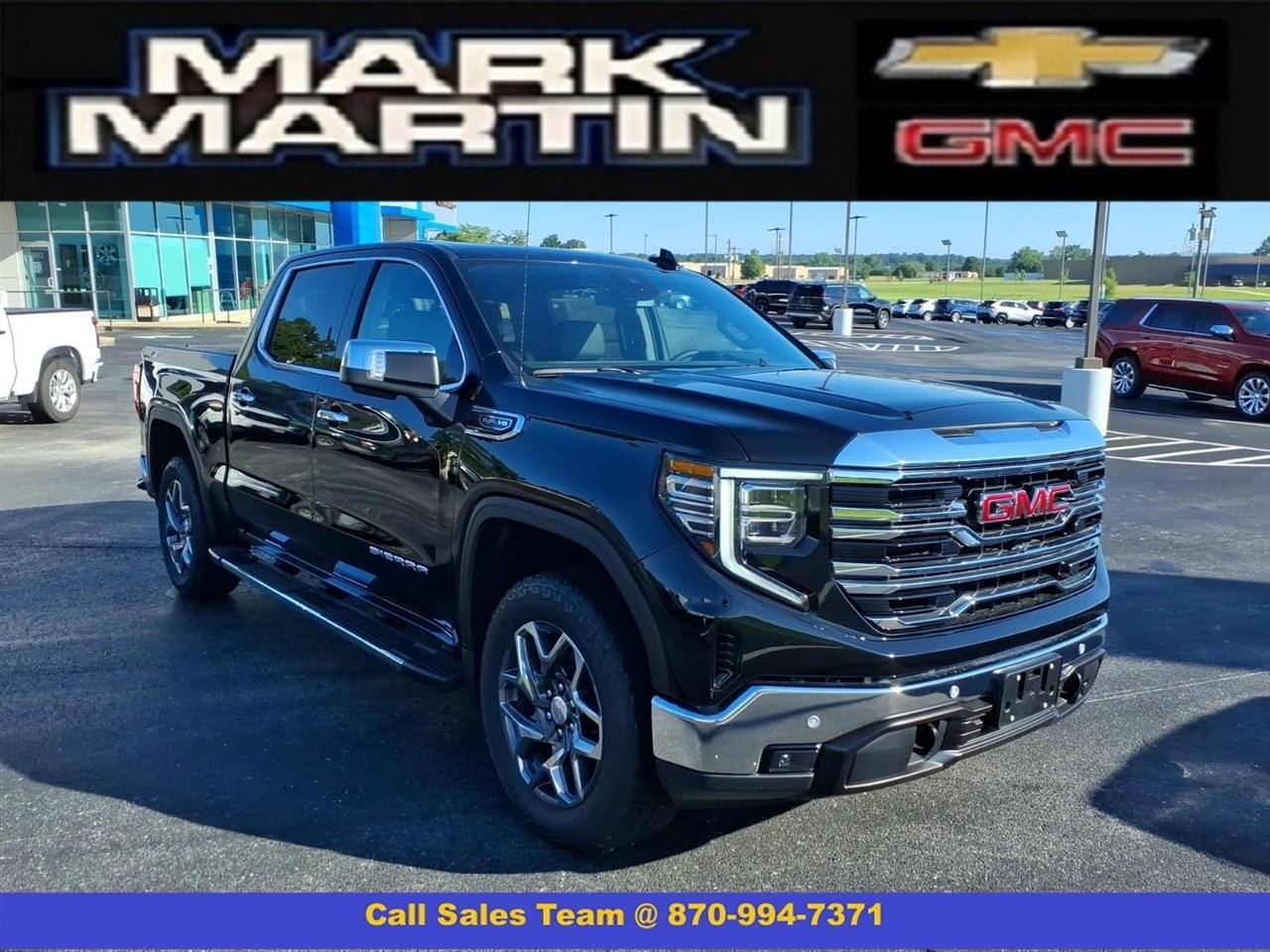 GMC Sierra 1500 4WD Crew Cab 147" SLT 2026