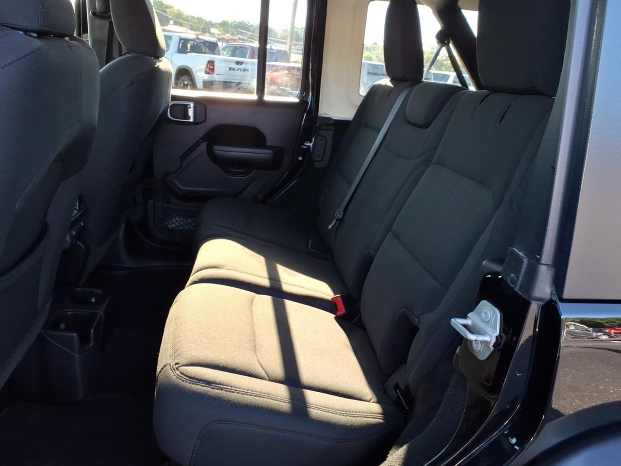 Jeep Wrangler Unlimited Sport S 4x4 2021