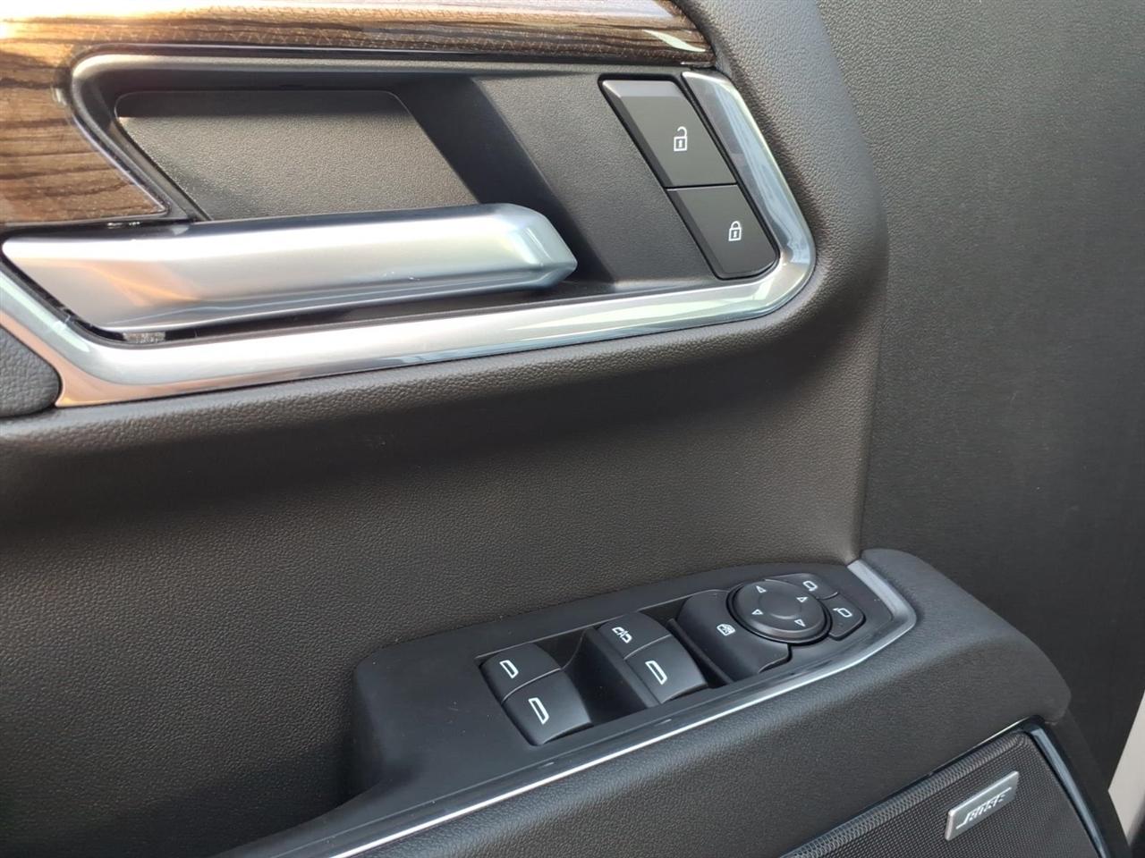 Chevrolet Silverado 1500 4WD Crew Cab 147" RST 2026