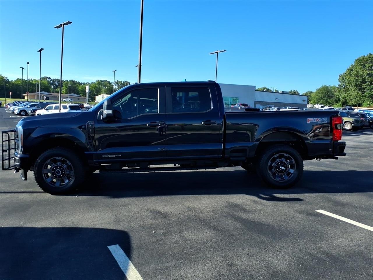 Ford Super Duty F-350 SRW King Ranch 4WD Crew Cab 8' Box 2024