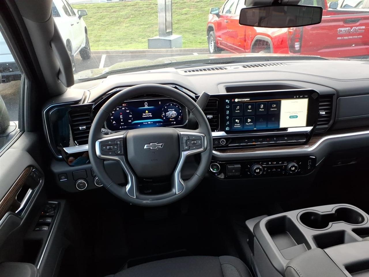 Chevrolet Silverado 1500 2WD Crew Cab 147" RST 2026