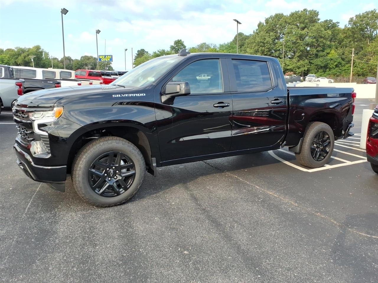 Chevrolet Silverado 1500 2WD Crew Cab 147" RST 2026