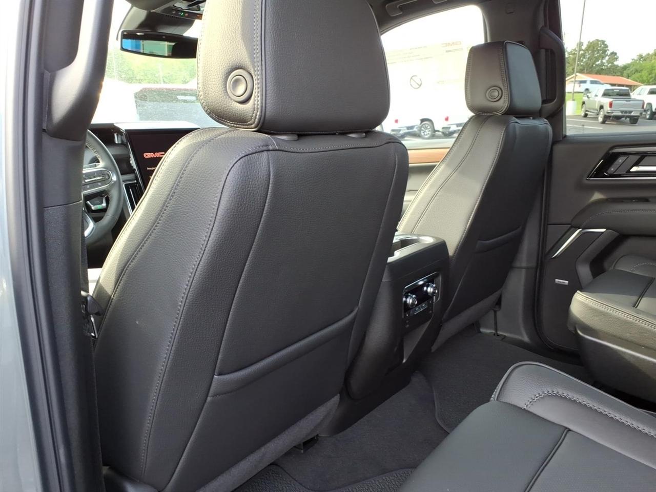 GMC Yukon 4WD 4dr Denali 2026