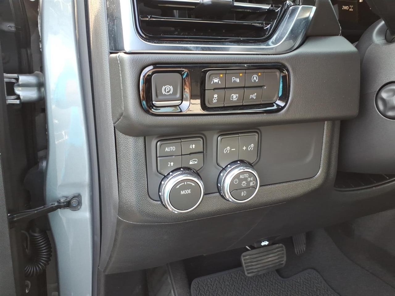 GMC Yukon 4WD 4dr Denali 2026