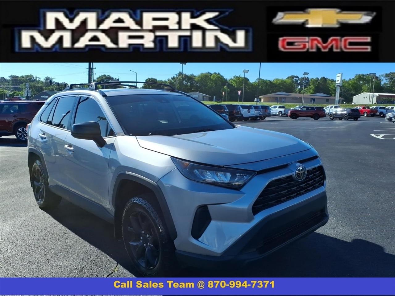 Toyota RAV4 LE AWD (Natl) 2021