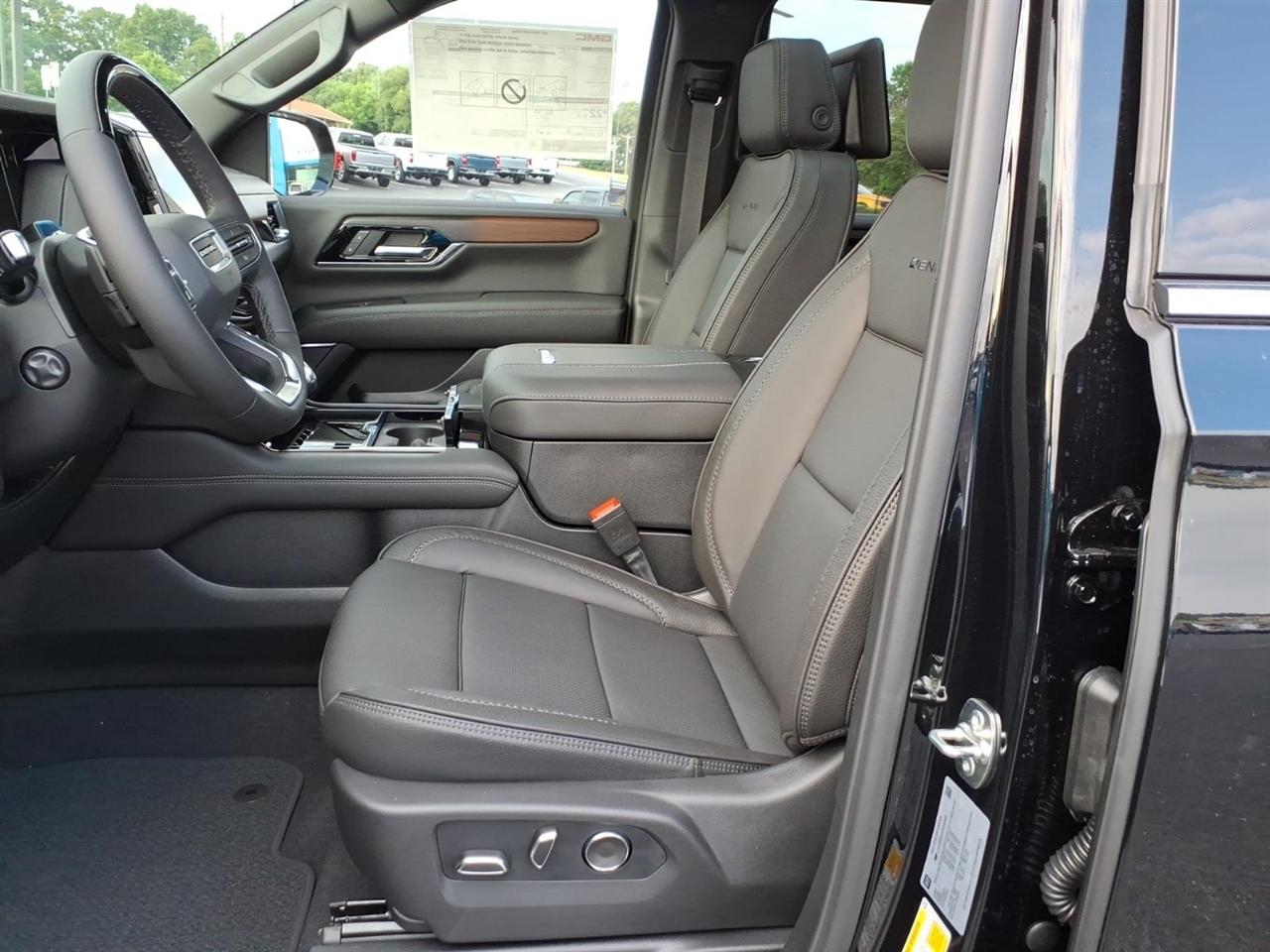 GMC Yukon 4WD 4dr Denali 2026