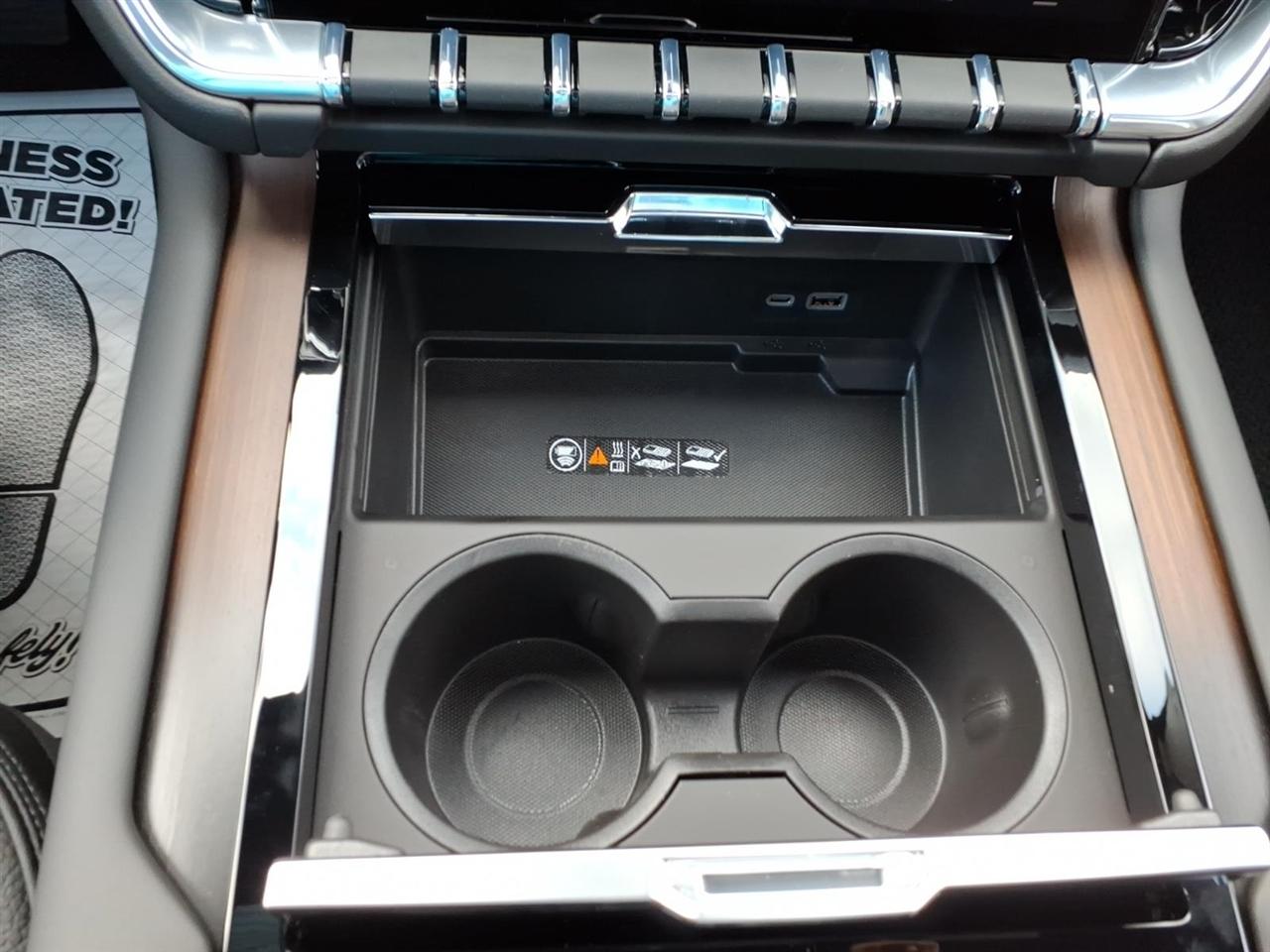 GMC Yukon 4WD 4dr Denali 2026