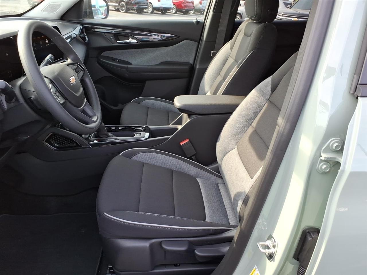 Chevrolet TrailBlazer FWD 4dr LS 2026