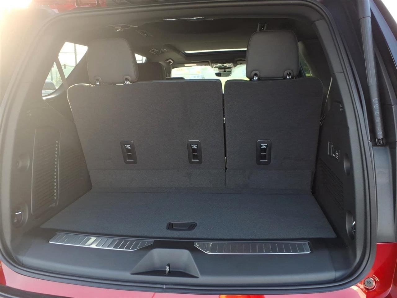 GMC Yukon 4WD 4dr AT4 2026