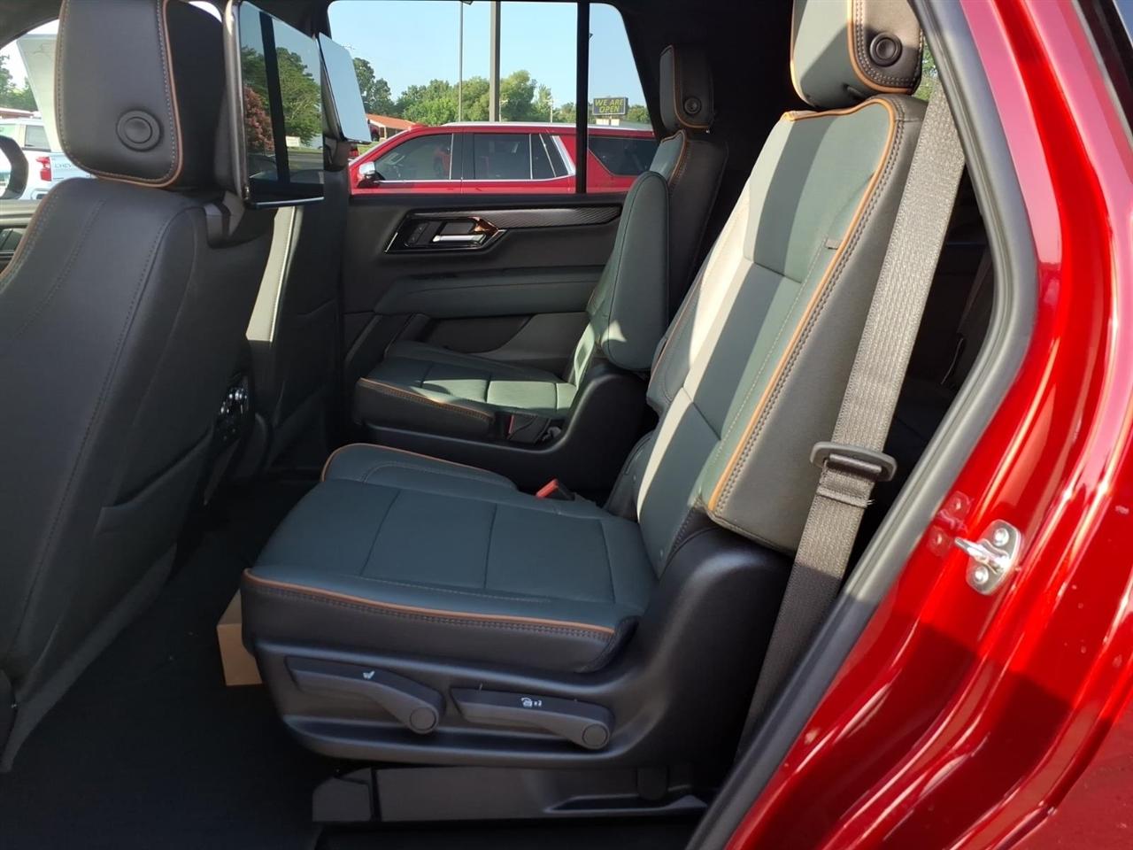 GMC Yukon 4WD 4dr AT4 2026