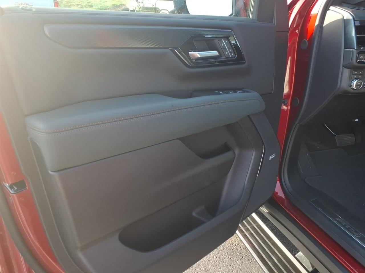 GMC Yukon 4WD 4dr AT4 2026