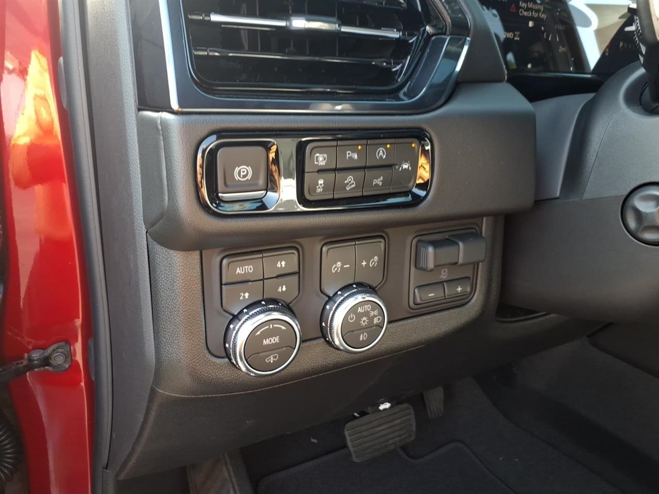 GMC Yukon 4WD 4dr AT4 2026